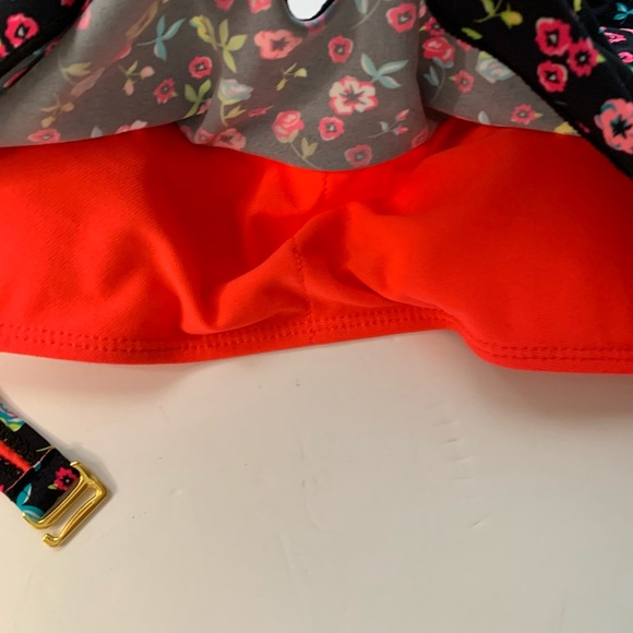 Cyn & Luca Swimsuit Top floral print/ Blqck Large - Picture 16 of 16